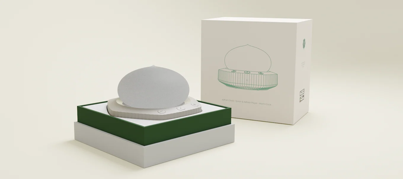 Nuri packaging, opened beside the closed box